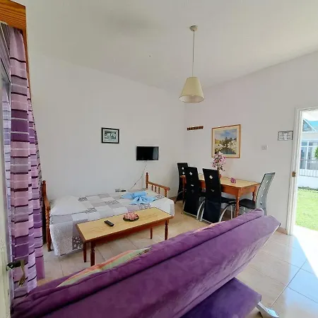 Florence Apart-hotel 2*